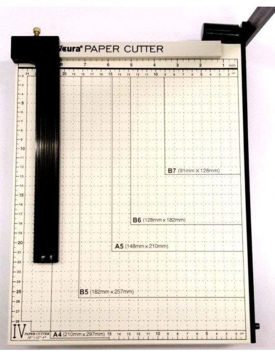 JAYAMART Stationery|Paper Cutter (metal) A4 10" x 12"RM78.00RM78.00Scissors & Cutter