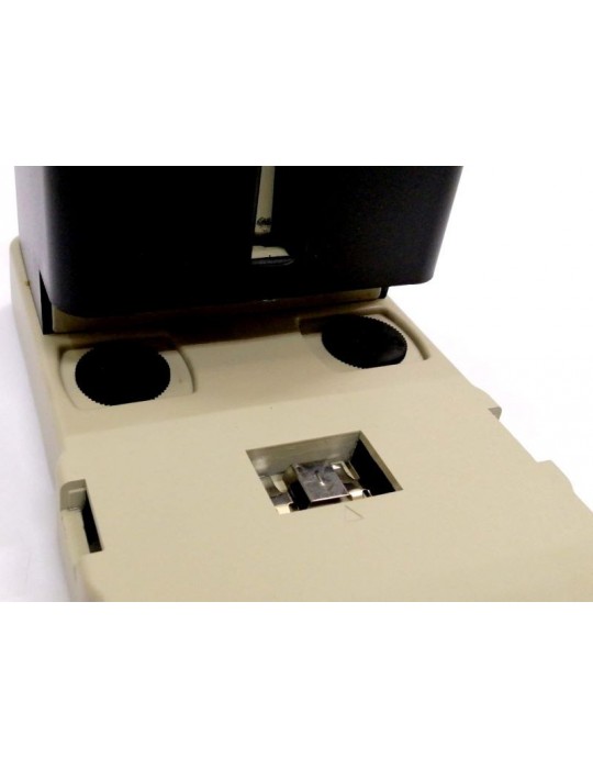 JAYAMART Stationery|KW Heavy Duty Punch 2 holes 09330RM570.00RM570.00Punch